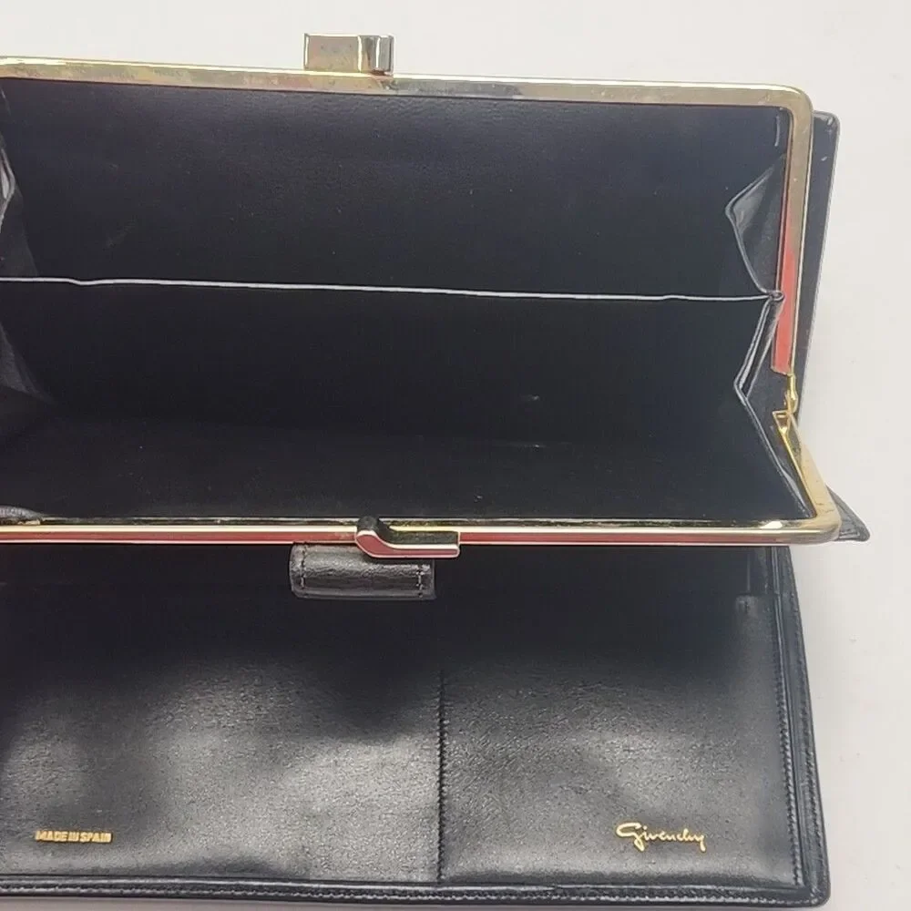Givenchy Wallet Clutch Black Leather Card Organizer Coin Pocket 7.5